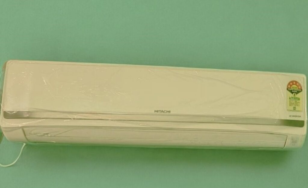 Hitachi AC 1.5 Ton 5700XXL RAS.Y518PCAISL2 close view